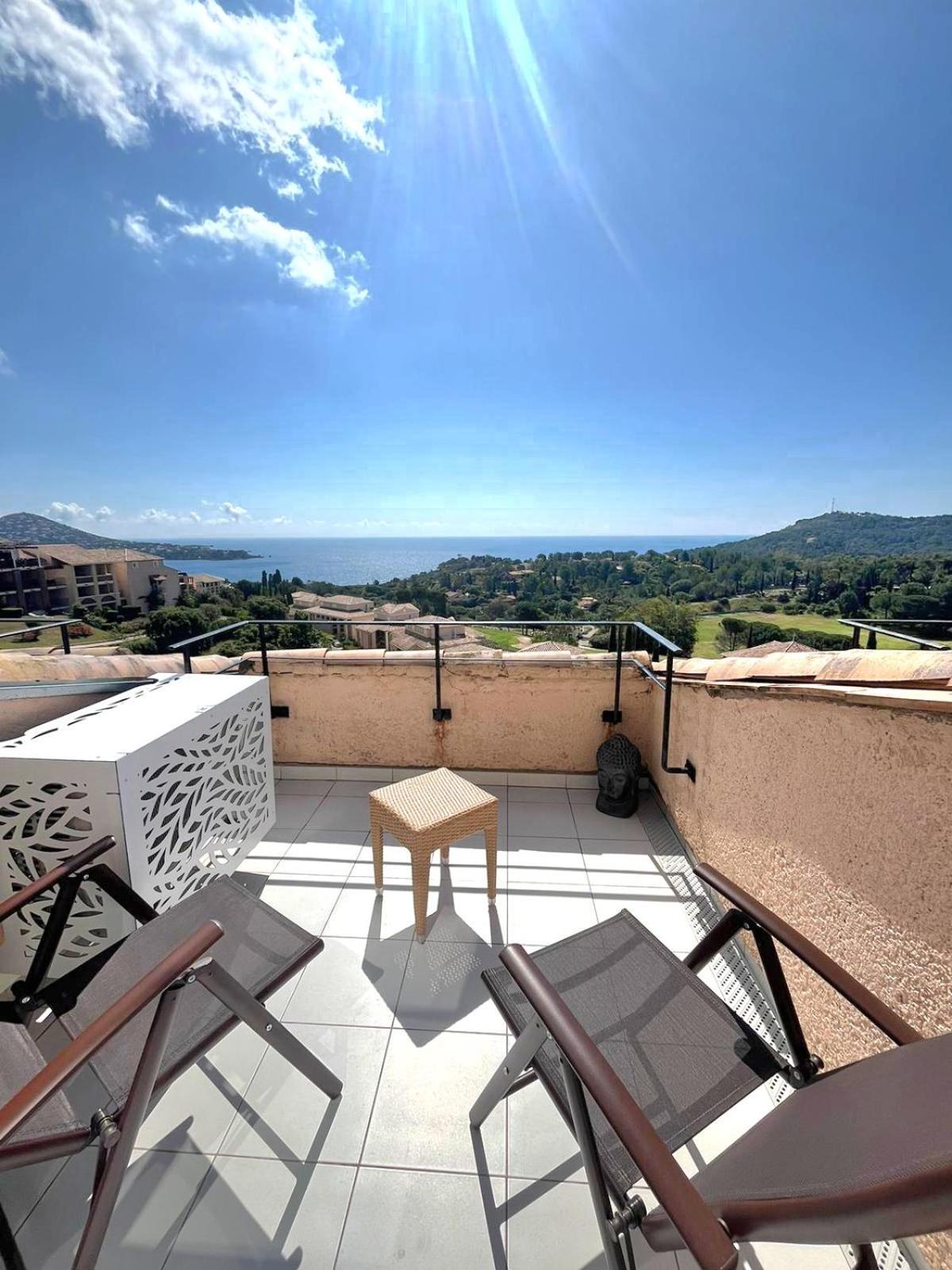 Apartamento Village Cap Esterel Vue Mer, Duplex Climatise Saint-Raphaël