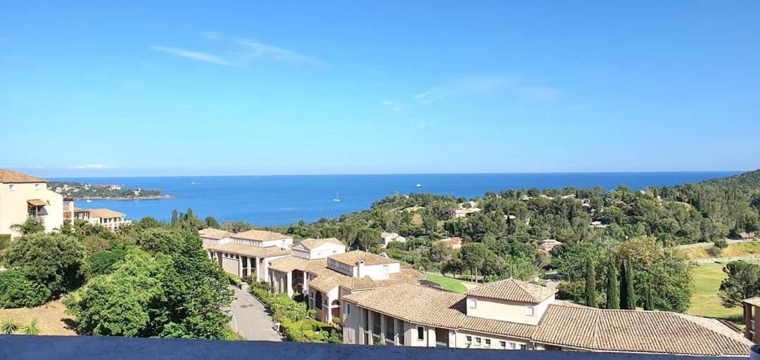 Village Cap Esterel Vue Mer, Duplex Climatise